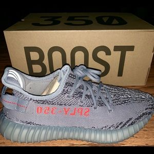 Yeezy Boost 350 V2 100% AUTHENTIC size 9